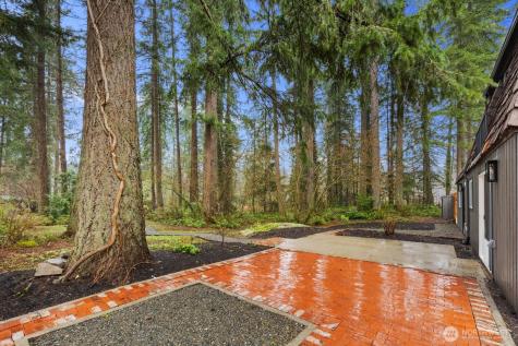 16644 SE 235th Street Kent WA 98042