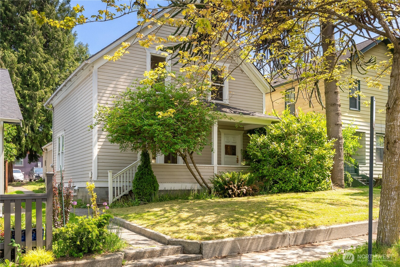 1152 Ellis Street Bellingham WA 98225