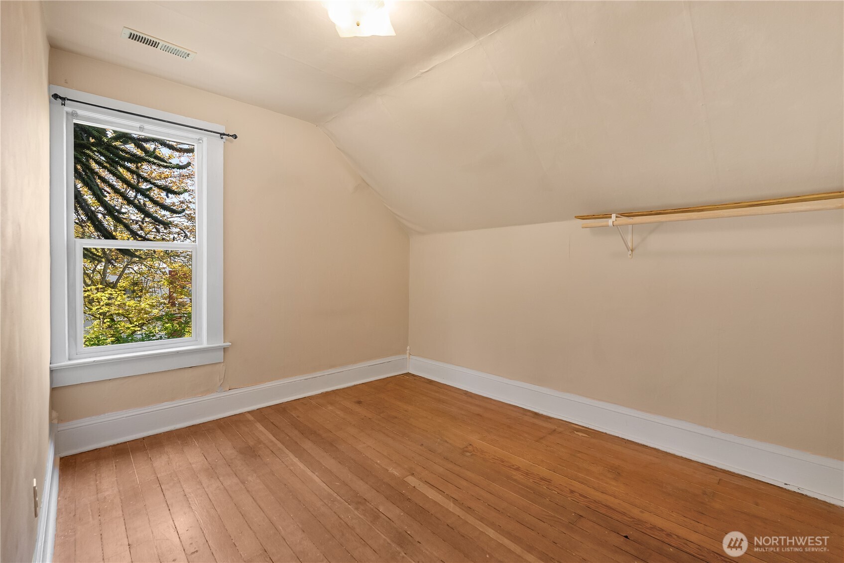 1152 Ellis Street Bellingham WA 98225