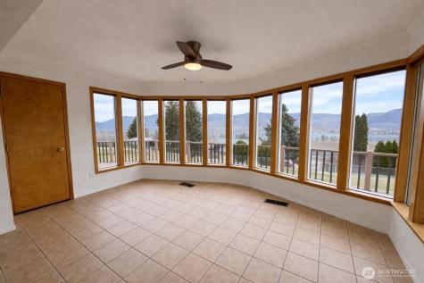 9 Rose Street Oroville WA 98844