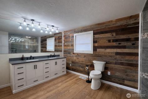 9 Rose Street Oroville WA 98844