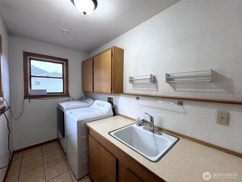 9 Rose Street Oroville WA 98844