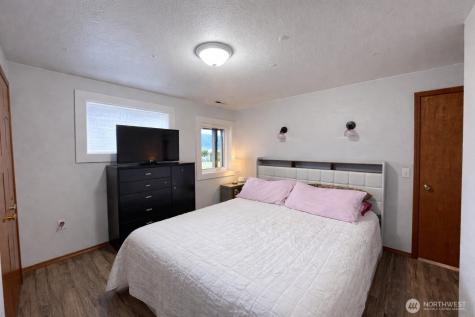 9 Rose Street Oroville WA 98844