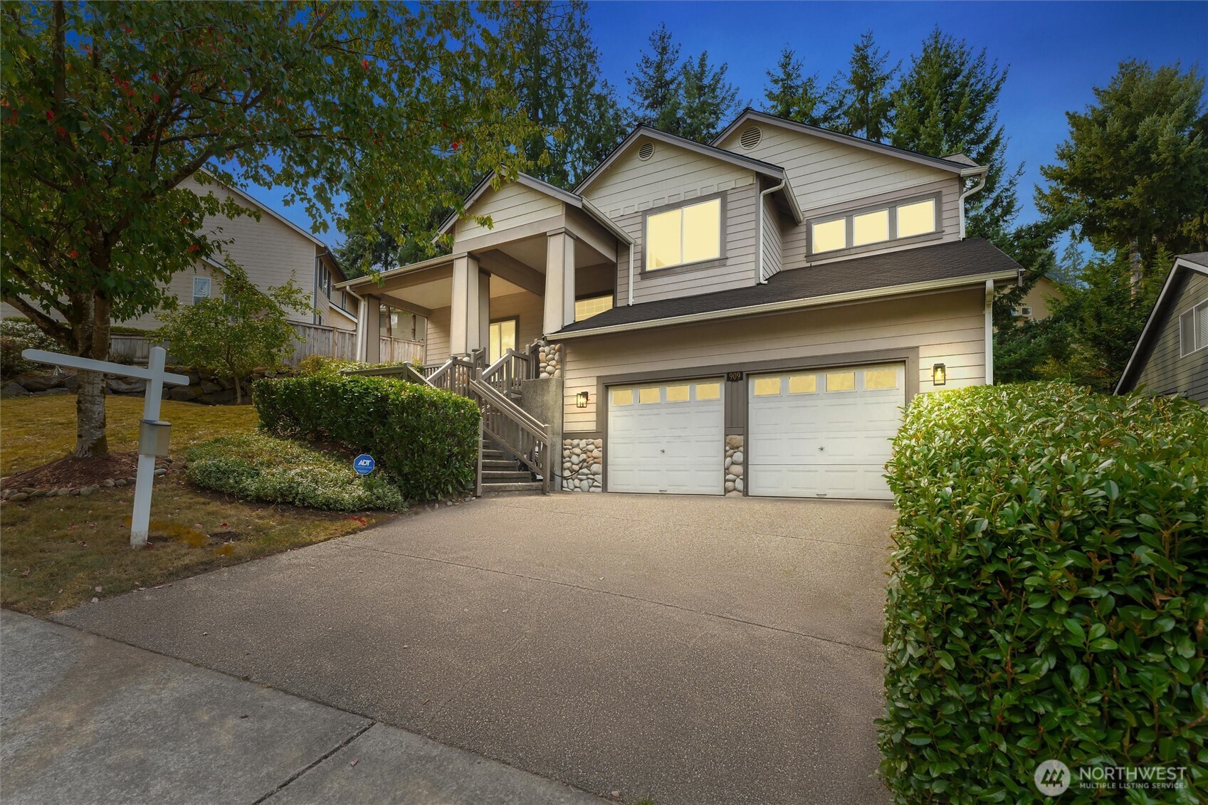 909 Pike Street NW Auburn WA 98001