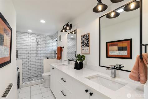 1556 S Pearl Street Seattle WA 98108