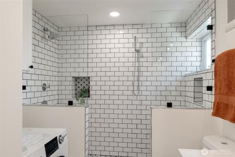 1556 S Pearl Street Seattle WA 98108