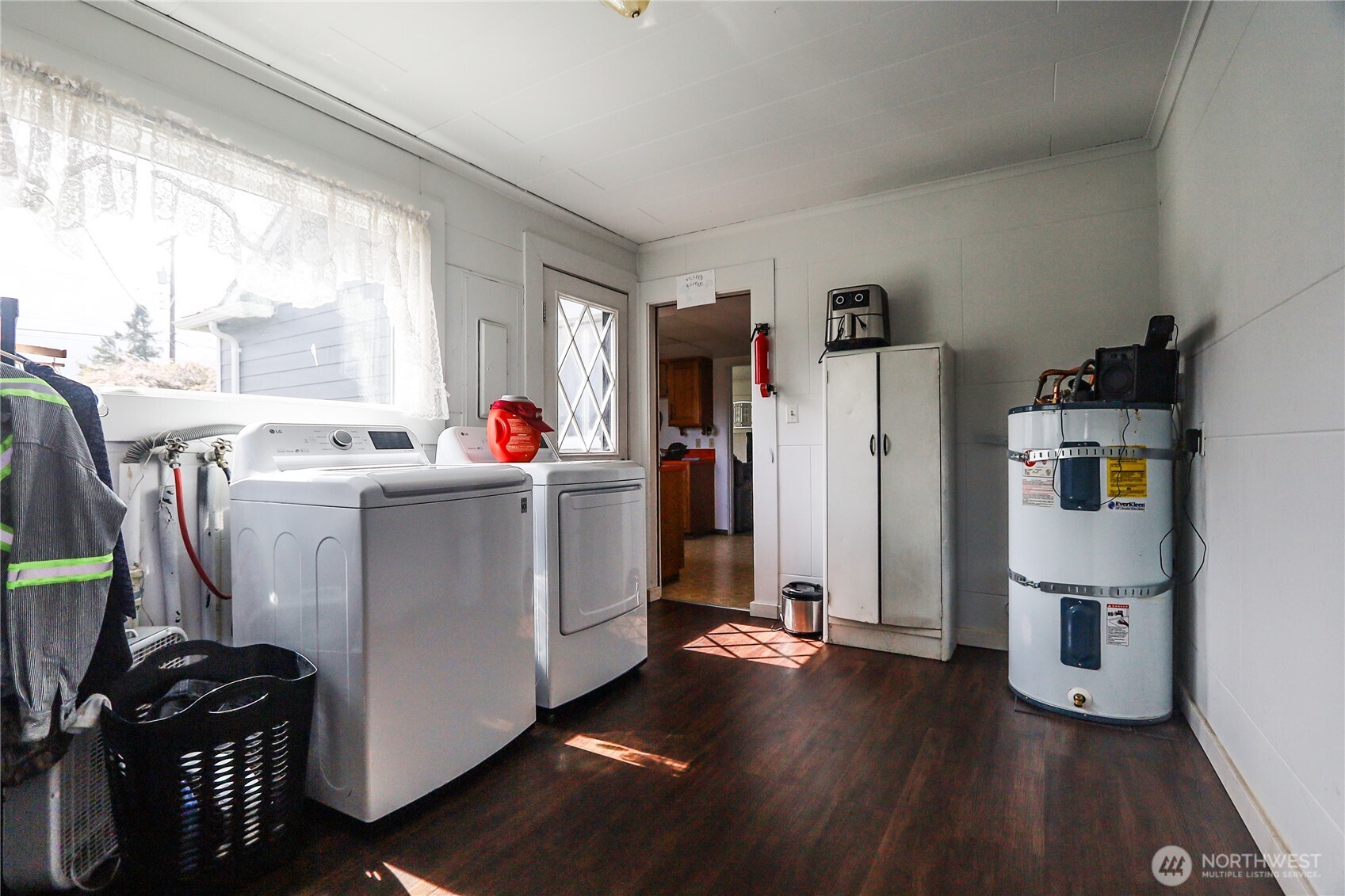 2835 Pacific Avenue Hoquiam WA 98550