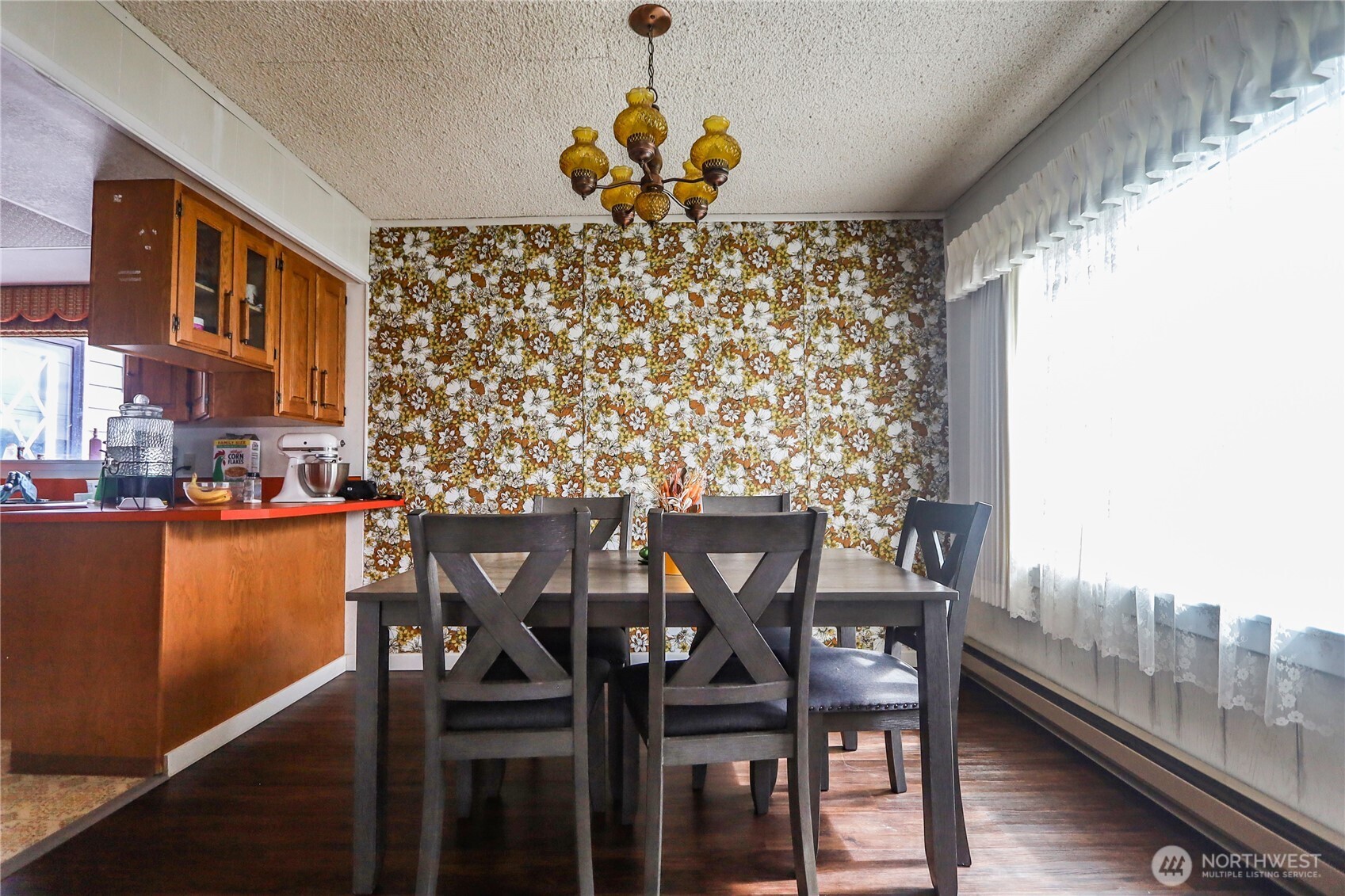 2835 Pacific Avenue Hoquiam WA 98550
