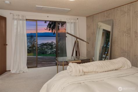2180 Inverness Way Coupeville WA 98239