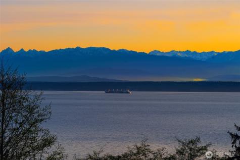 2180 Inverness Way Coupeville WA 98239