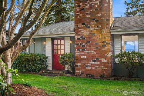 2180 Inverness Way Coupeville WA 98239