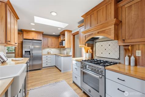 23915 110th Place W Woodway WA 98020