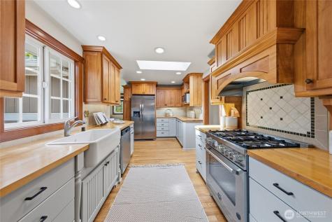 23915 110th Place W Woodway WA 98020