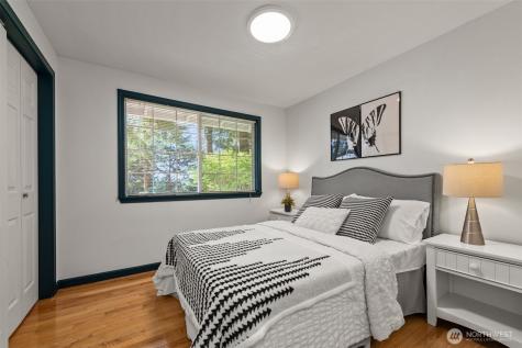 8215 172nd Avenue NE Redmond WA 98052