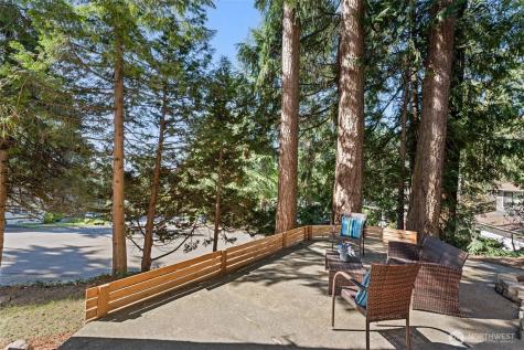 8215 172nd Avenue NE Redmond WA 98052
