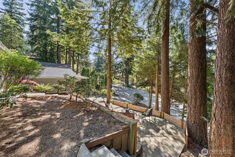 8215 172nd Avenue NE Redmond WA 98052