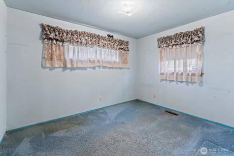 10424 36th Street E Edgewood WA 98372