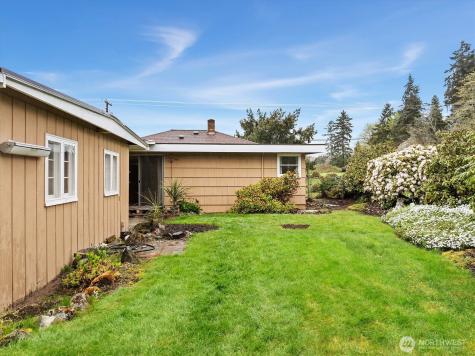 10424 36th Street E Edgewood WA 98372