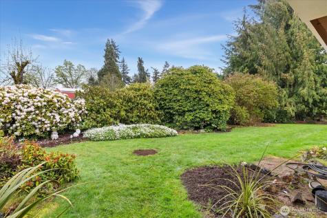 10424 36th Street E Edgewood WA 98372