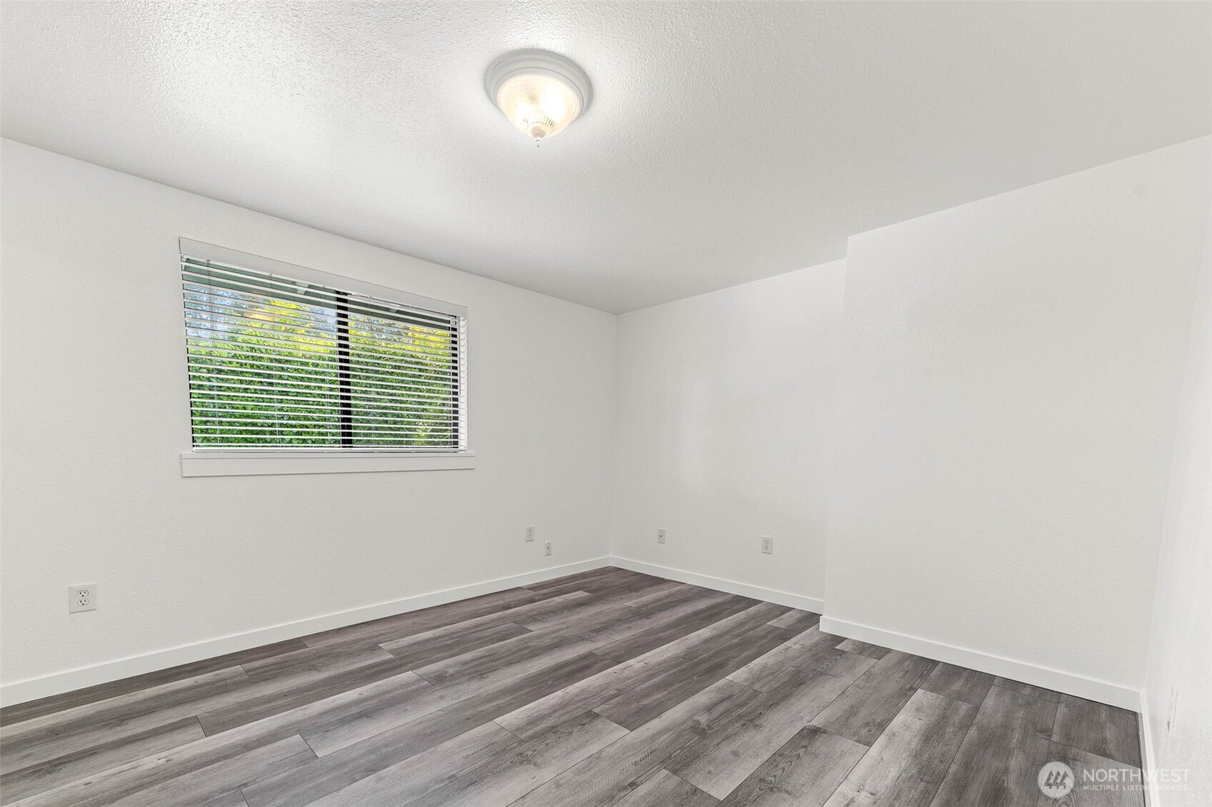 5 W Shore Avenue SW Lakewood WA 98498