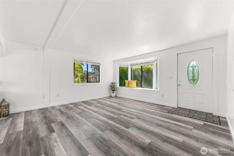 5 W Shore Avenue SW Lakewood WA 98498