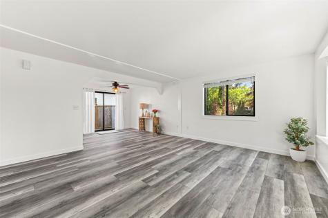 5 W Shore Avenue SW Lakewood WA 98498