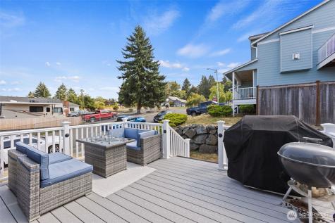 19 80th Drive NE Lake Stevens WA 98258