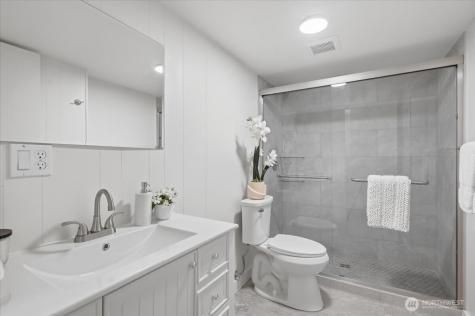 12214 NE 138th Place Kirkland WA 98034