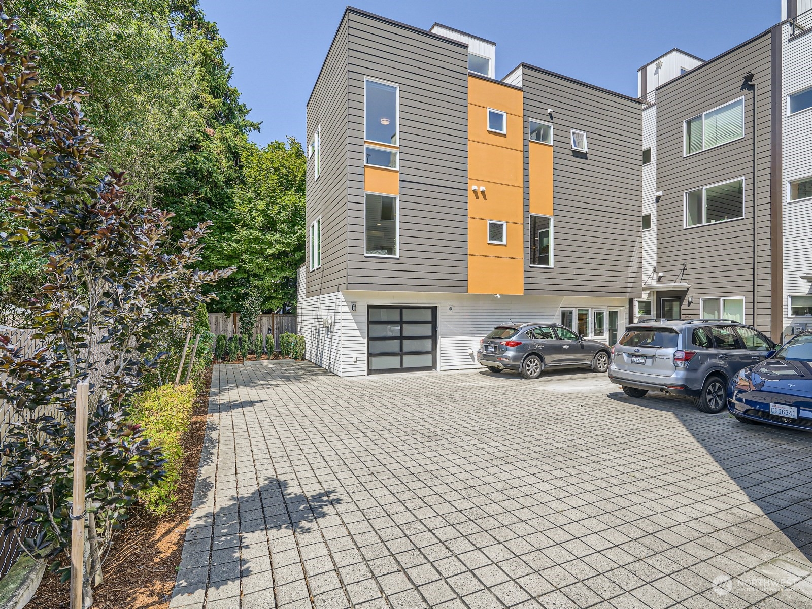 7509 25th Avenue NE Seattle WA 98115