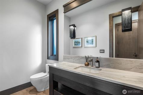 5629 Pleasure Point Lane SE Bellevue WA 98006