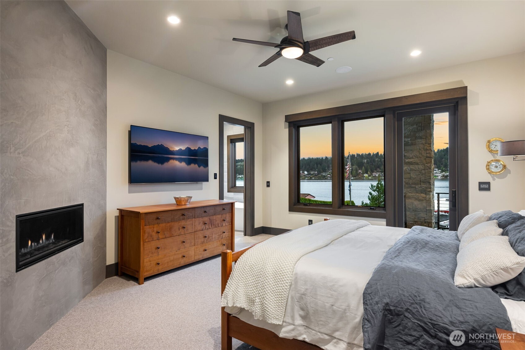 5629 Pleasure Point Lane SE Bellevue WA 98006