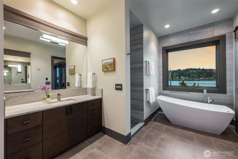 5629 Pleasure Point Lane SE Bellevue WA 98006