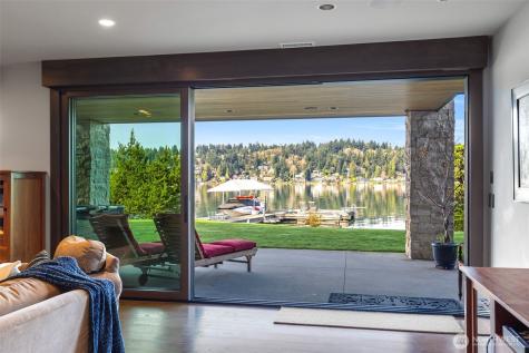5629 Pleasure Point Lane SE Bellevue WA 98006
