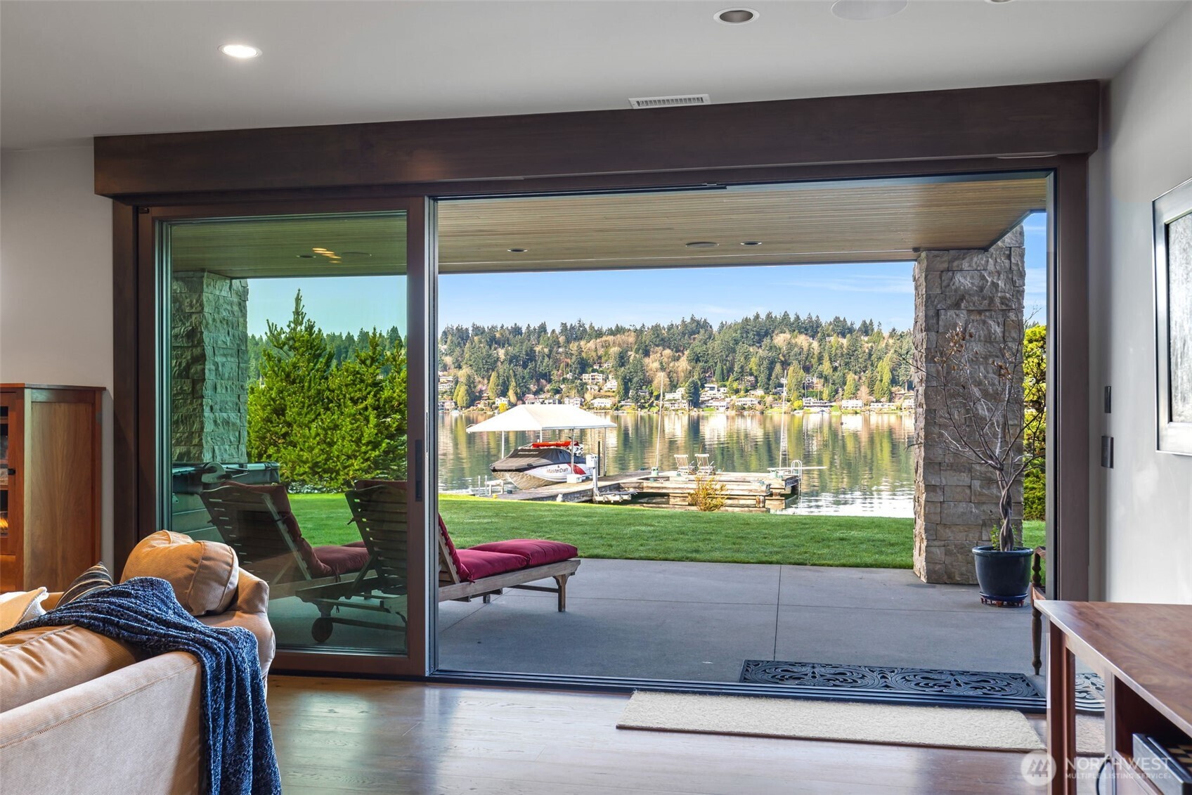 5629 Pleasure Point Lane SE Bellevue WA 98006