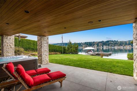 5629 Pleasure Point Lane SE Bellevue WA 98006