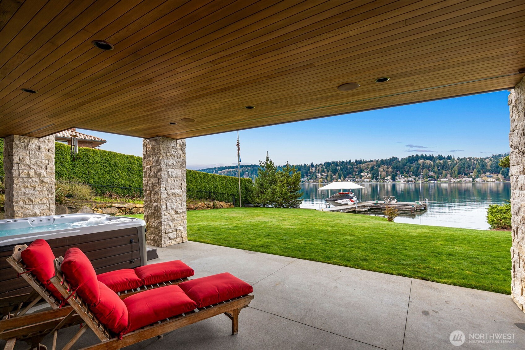 5629 Pleasure Point Lane SE Bellevue WA 98006