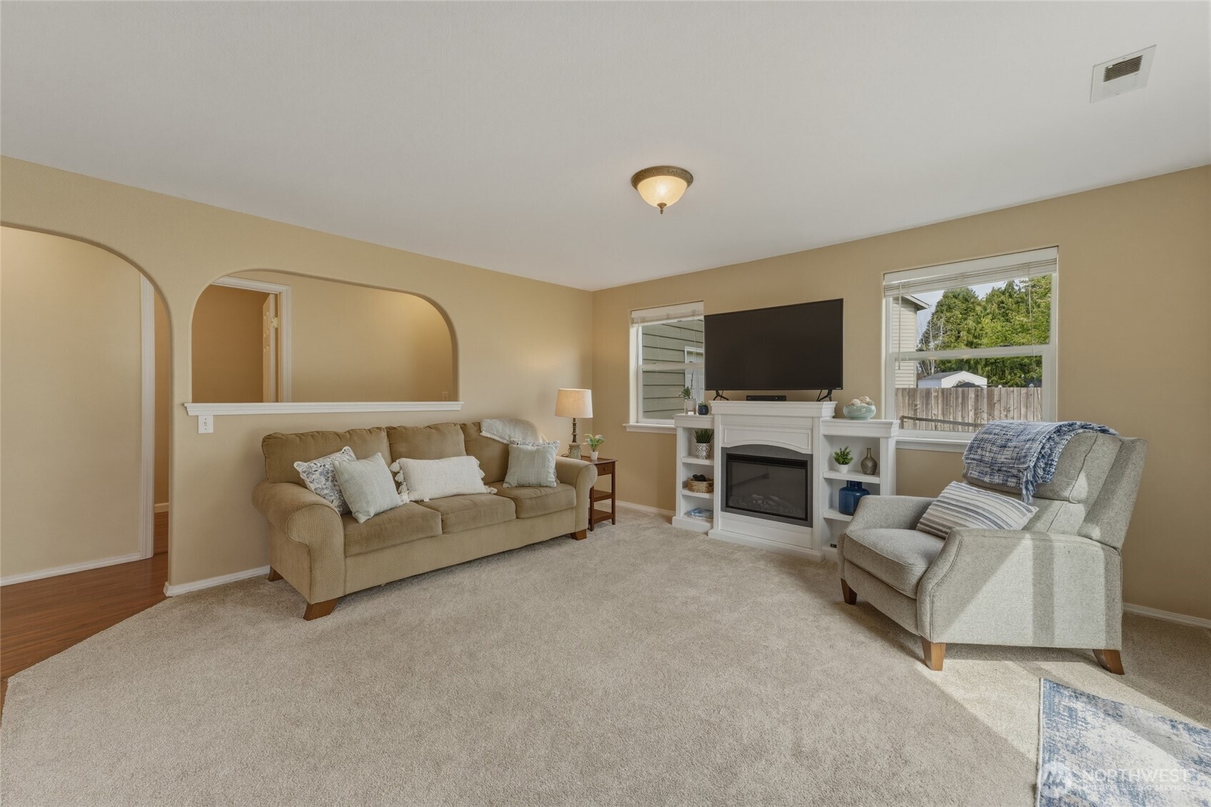 62 NW Earl Lane College Place WA 99324