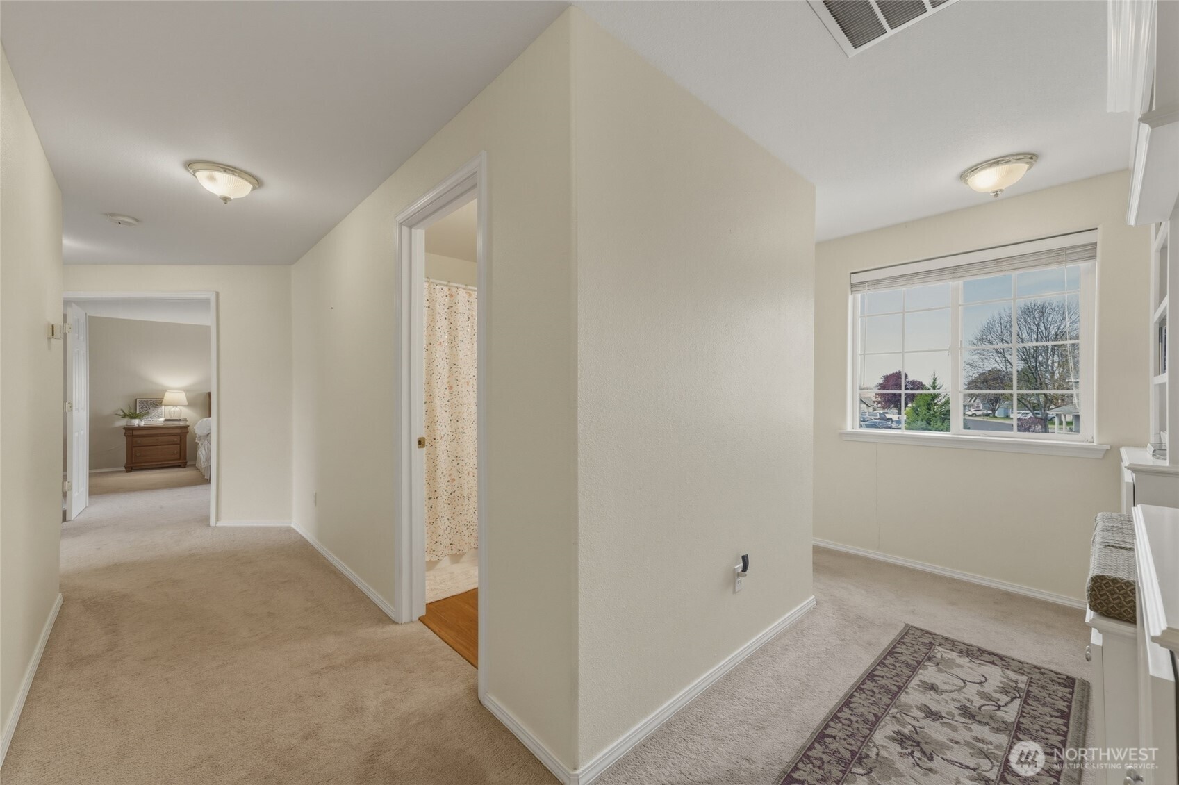 62 NW Earl Lane College Place WA 99324