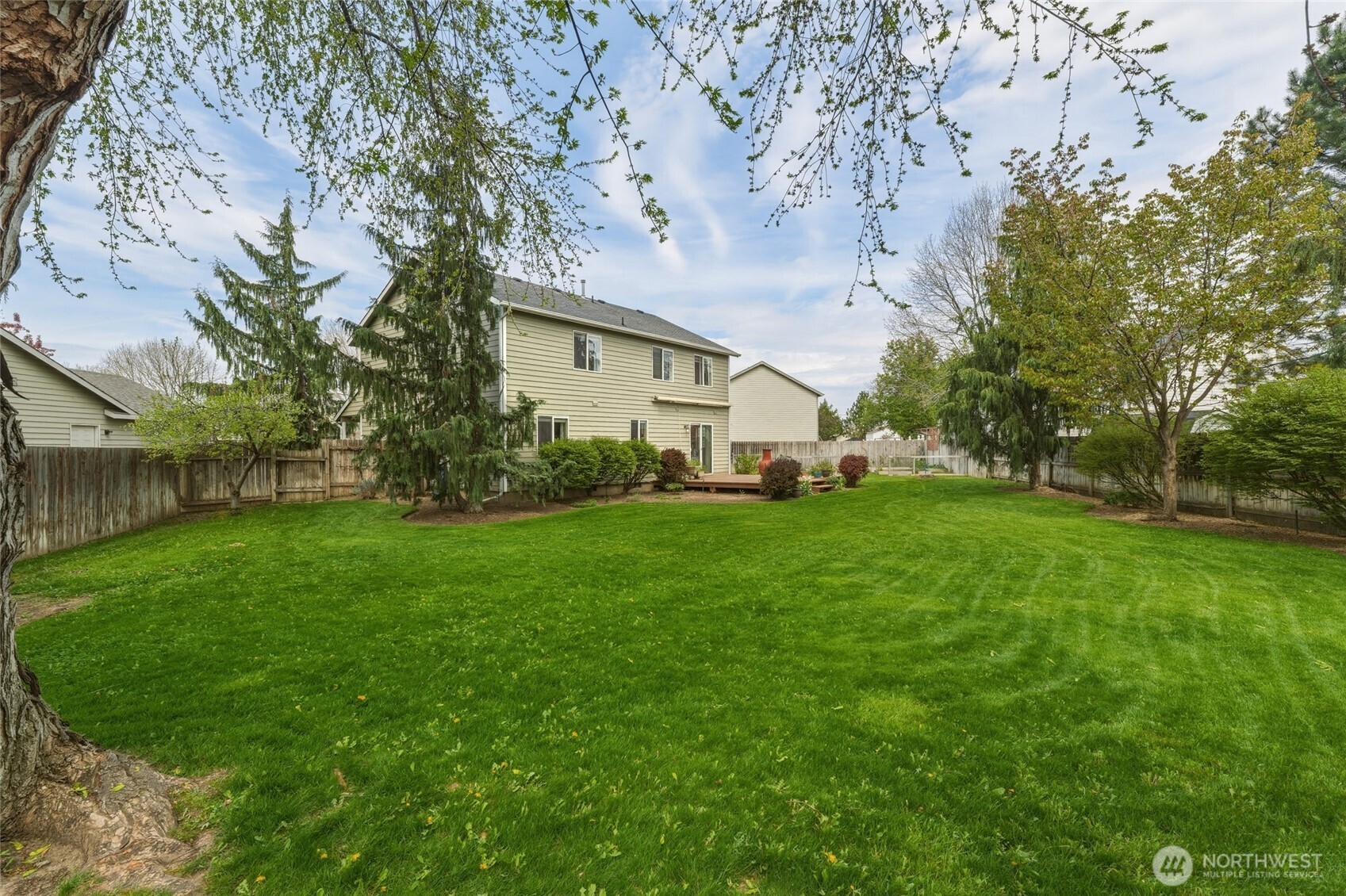 62 NW Earl Lane College Place WA 99324