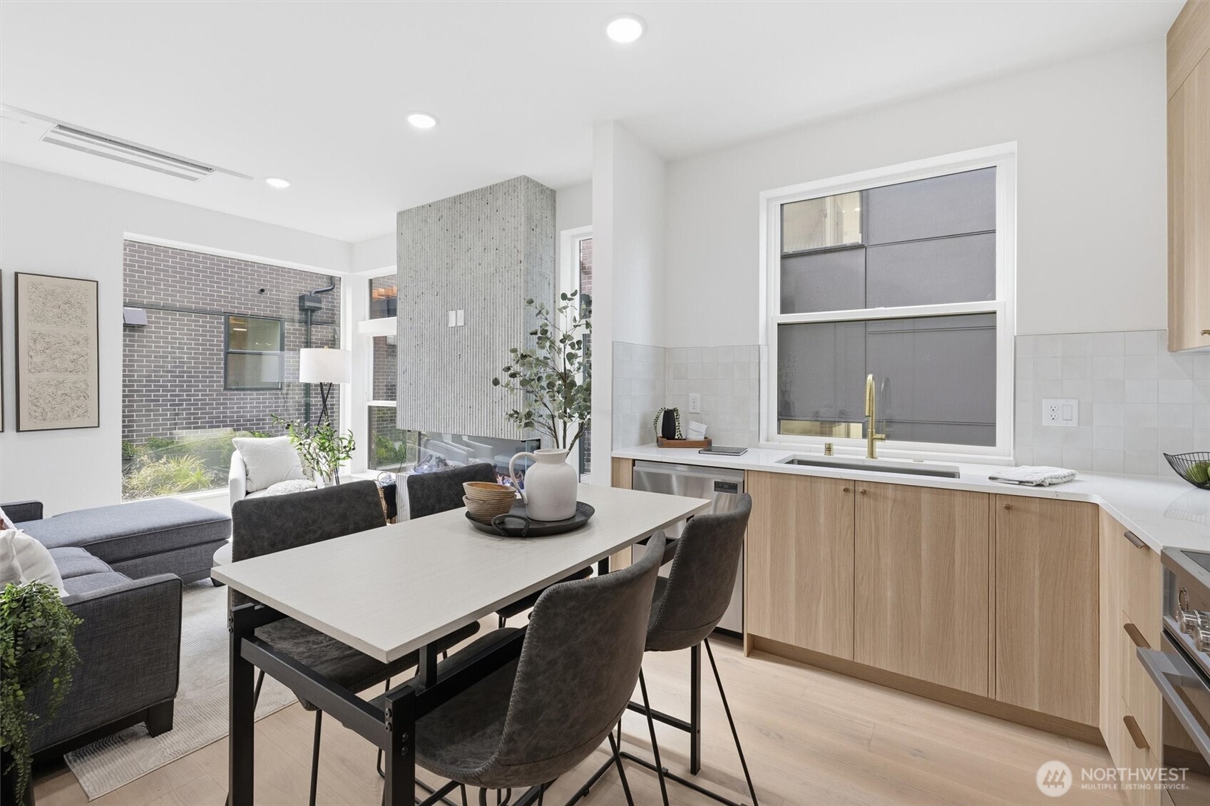 2014 Fairview Avenue E Seattle WA 98102