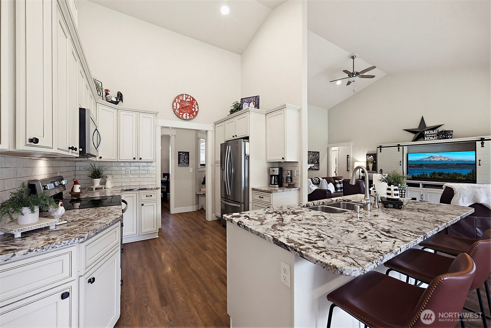 8406 James Road SW Rochester WA 98579