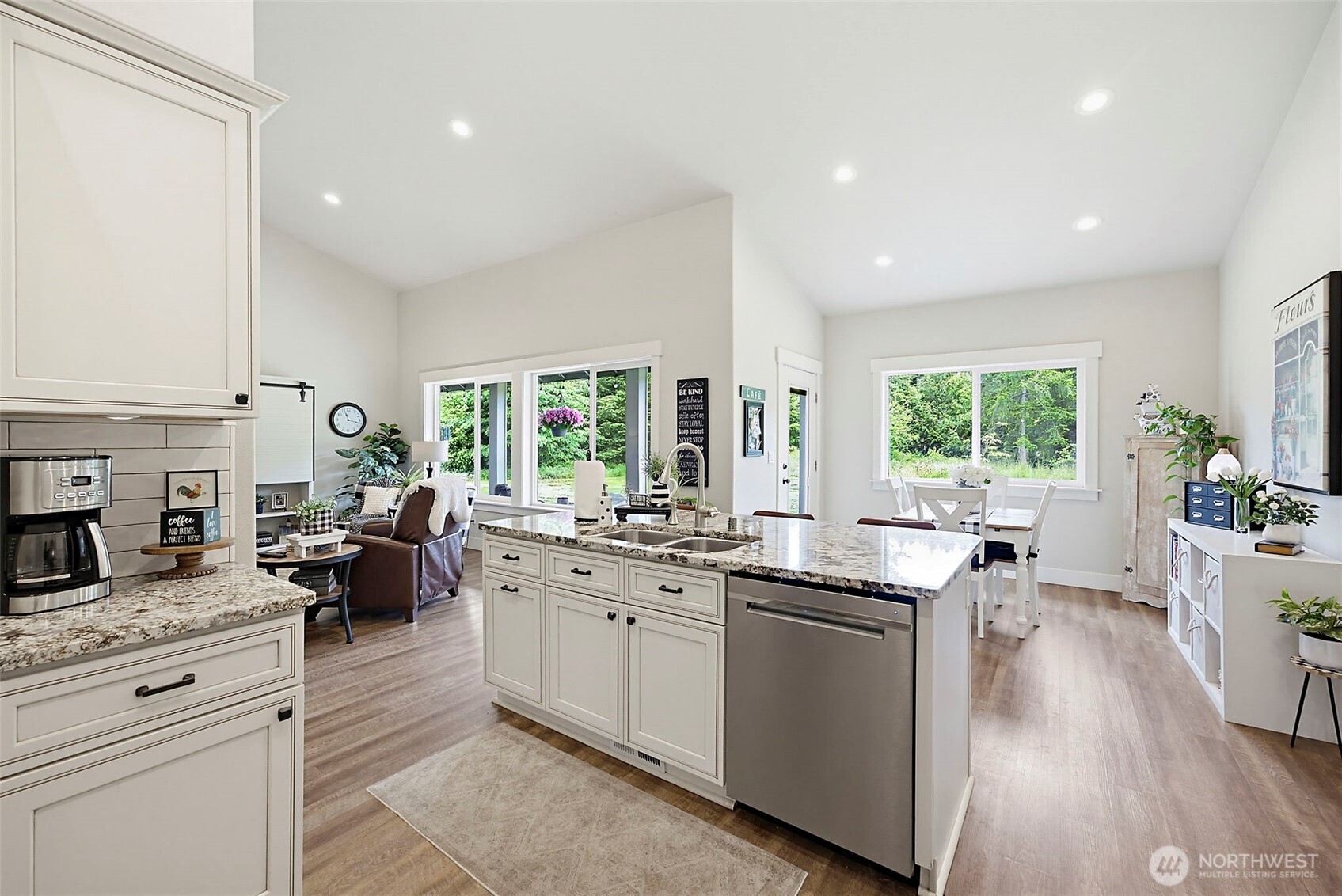 8406 James Road SW Rochester WA 98579