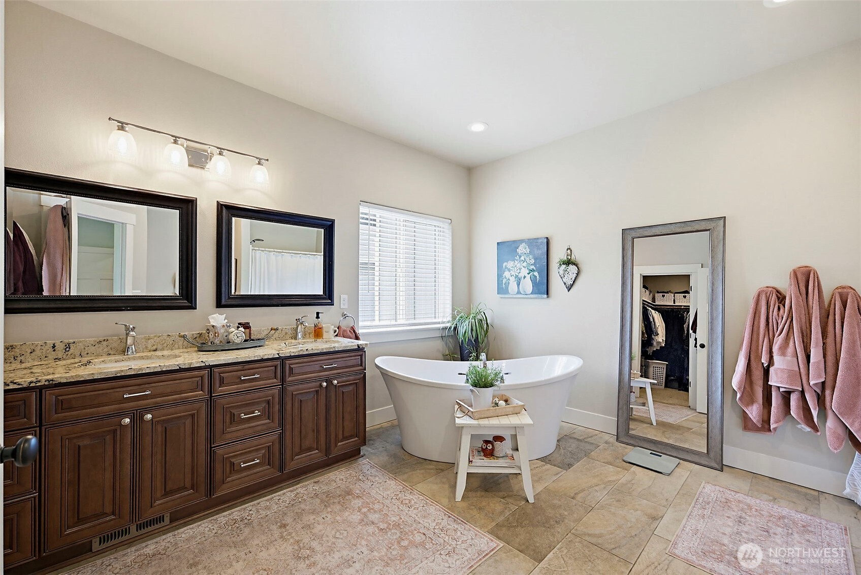 8406 James Road SW Rochester WA 98579