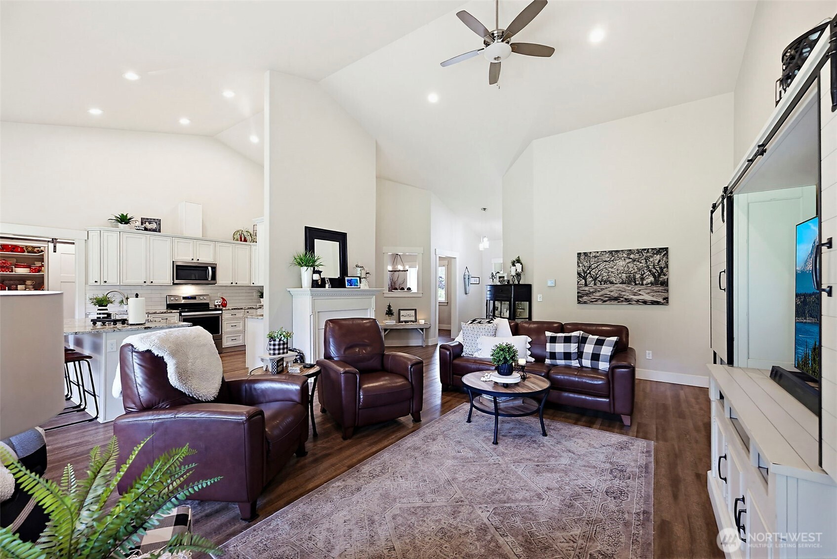 8406 James Road SW Rochester WA 98579