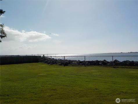 830 Riverview Lane Chinook WA 98614
