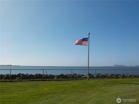830 Riverview Lane Chinook WA 98614