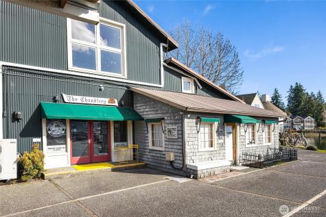 141 Parfitt Way SW Bainbridge Island WA 98110