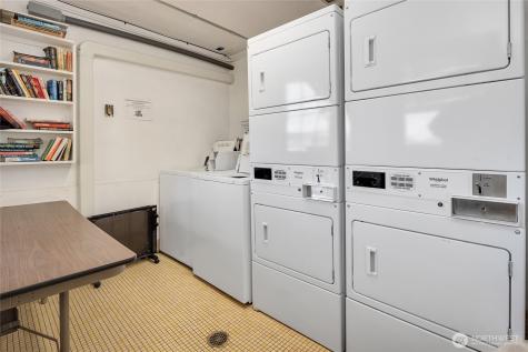 141 Parfitt Way SW Bainbridge Island WA 98110