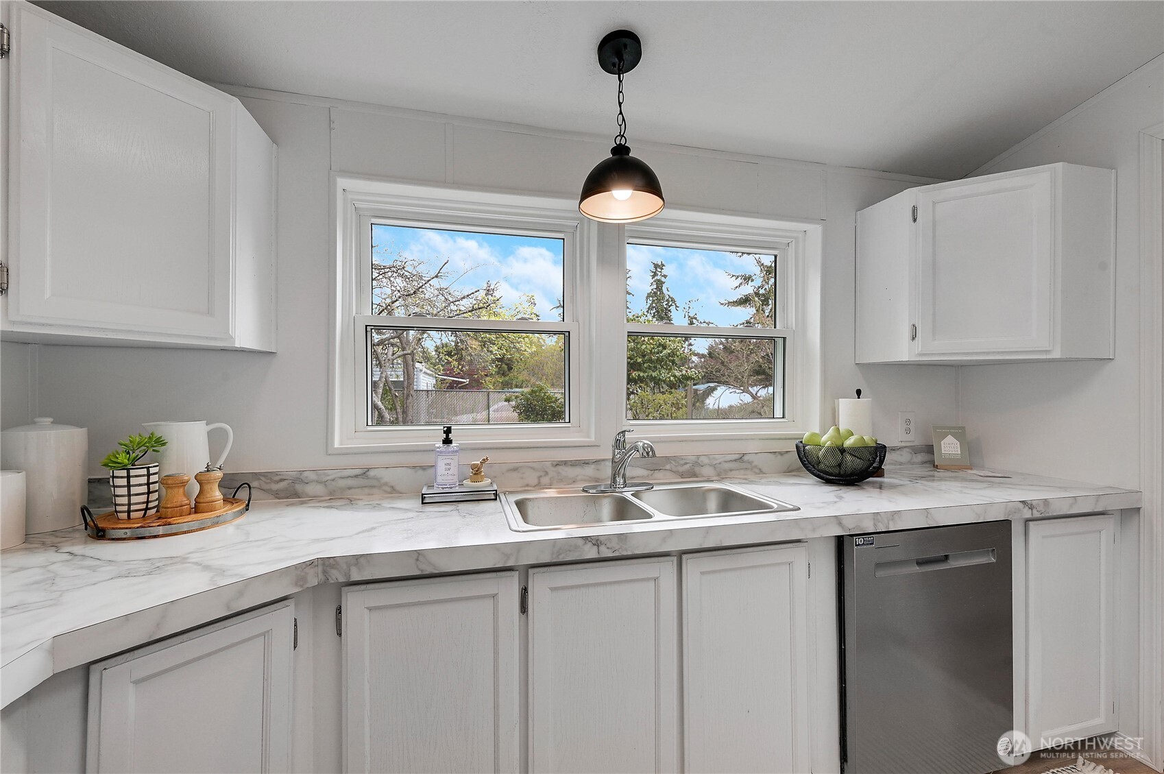 2090 Victoria Avenue Port Townsend WA 98368