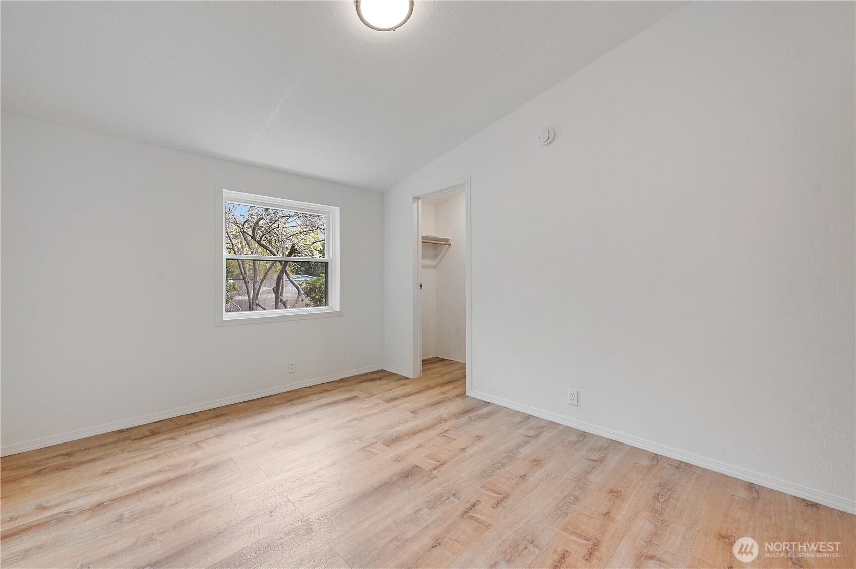 2090 Victoria Avenue Port Townsend WA 98368